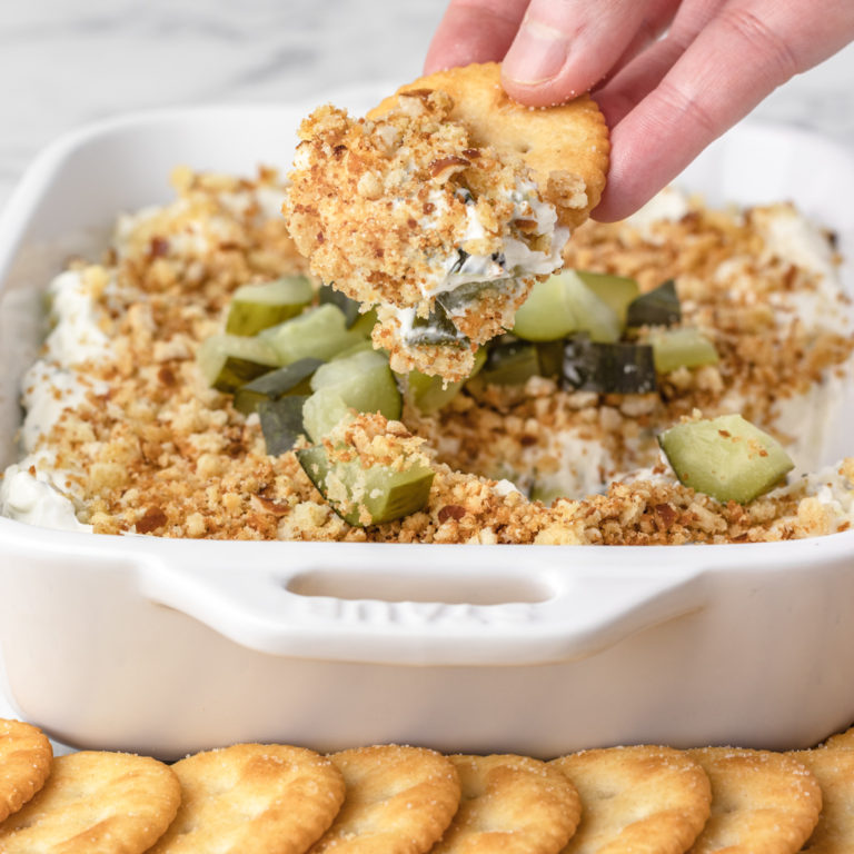 Fried Pickle Dip: A Crunchy, Tangy Delight