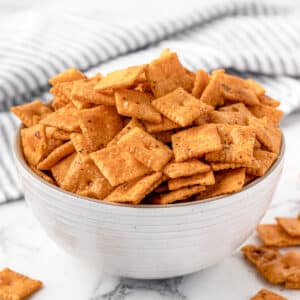 Smoked Cheez Its close up to see seasoning and texture