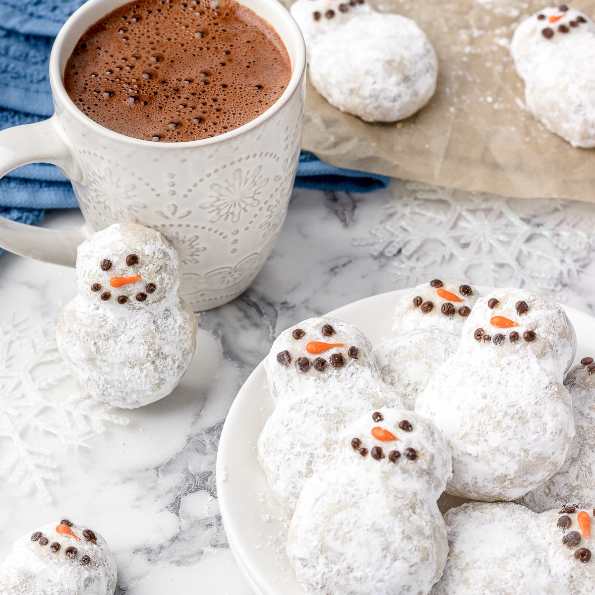 Snowman Snowball Cookies | Entirely Elizabeth