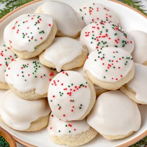 Plate of Meltaway Cookies.